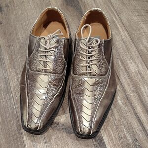 Men's Textured Tan and Brown Oxfords